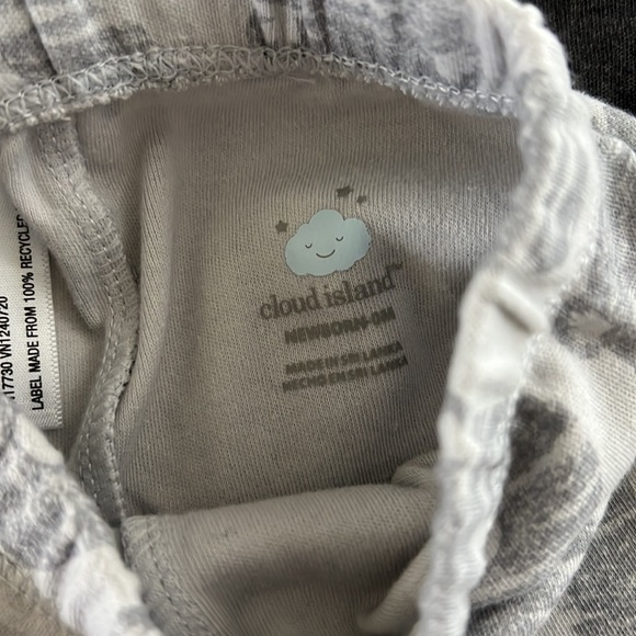 Three newborn pants - Picture 2 of 3